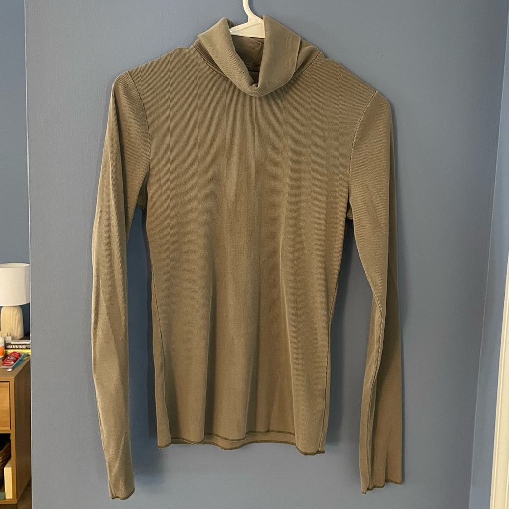 Wild Fable Sz S Ribbed Turtleneck